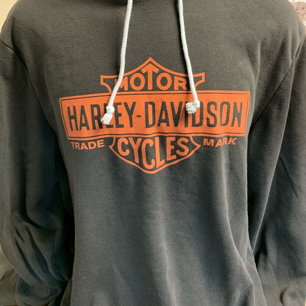 Men’s Harley-Davidson museum sweatshirt
